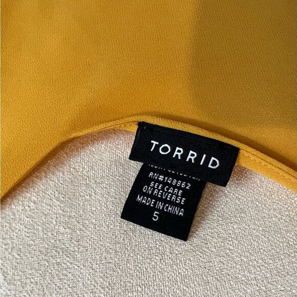 Torrid Women’s Yellow Soft Flowy Chiffon Cami Adjustable Straps V-Neck Size 5X - Picture 8 of 13